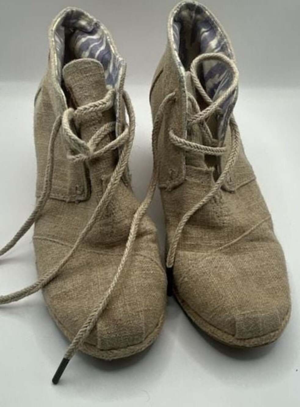TOMS Desert Wedge Women's Lace-Up Burlap Ankle Booties